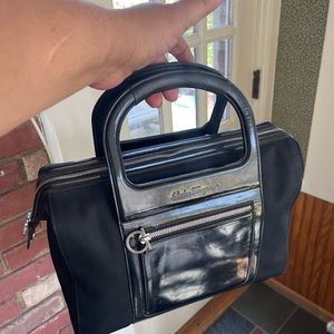 🔥AUTHENTIC 🔥SALVATORE 🔥FERRAEGAMO 🔥SATCHEL🔥